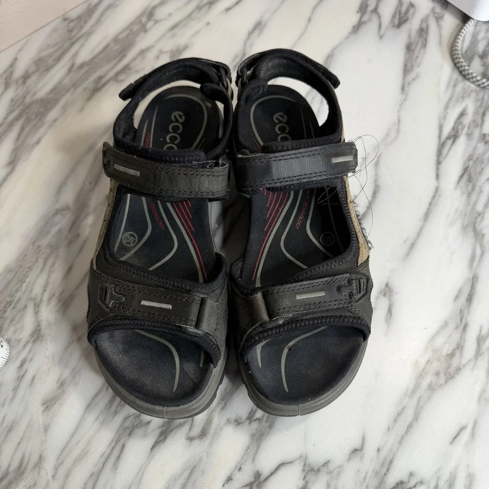 Ecco Women's Offroad Yucatan Sport Tan Black Nubuck Sandal Hiking US 9 EU 40